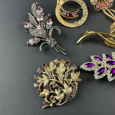 -144- BROOCH | Miscellaneous Purple & Rhinestone Pins