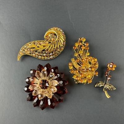 -145- BROOCH | Amber & Gold Tone Pins