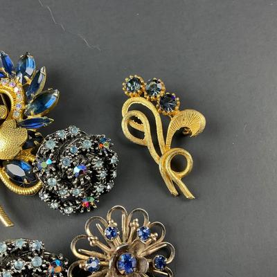 -146- BROOCH | Miscellaneous Blue Rhinestone Pins