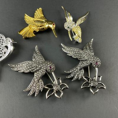 -147- BROOCH | Miscellaneous Humming Bird Pins