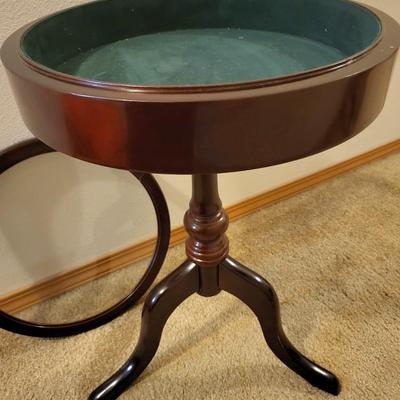 1991 Bombay Company Cherry Shadowbox Side Table