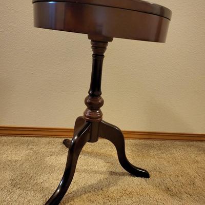 1991 Bombay Company Cherry Shadowbox Side Table