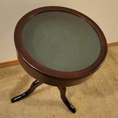 1991 Bombay Company Cherry Shadowbox Side Table