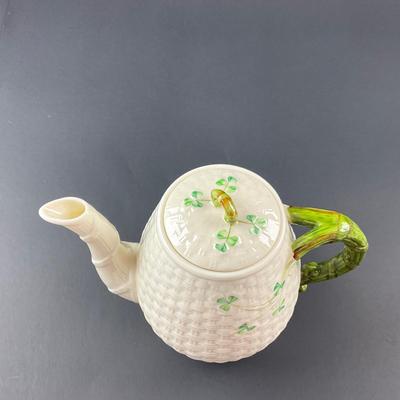 -155- BELLEEK | Shamrock Basketweave Coffee/Teapot | 6th Mark