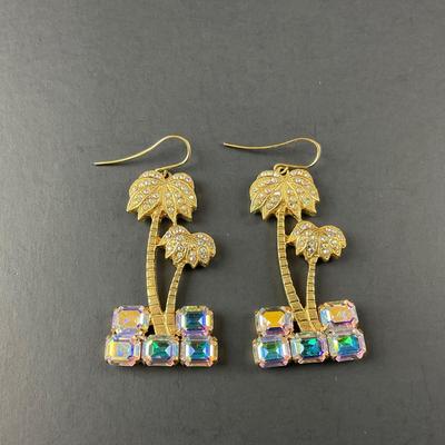 -157- KIRKS FOLLY | Rhinestone Palm Tree Earrings | Marked