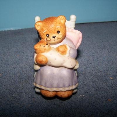 LOT 50 ADORABLE COLLECTABLE LUCY & ME BEARS--2 TUMBLERS/GRANDMA/SLEEP