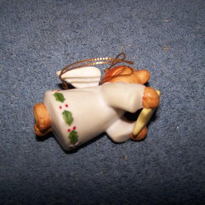 LOT 51 ADORABLE COLLECTABLE LUCY & ME BEARS--DOLL/2 SLED/ANGEL