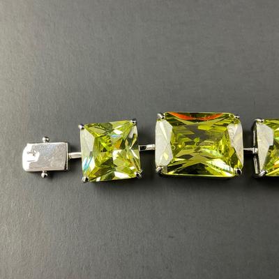 -170- BRACELET | Green Colored Bracelet
