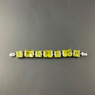 -170- BRACELET | Green Colored Bracelet