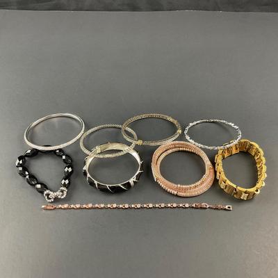 -173- COSTUME JEWELRY | Miscellaneous Bracelets