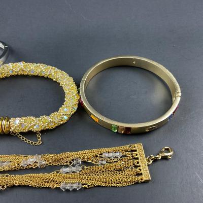 -174- COSTUME JEWELRY | Miscellaneous Bracelets