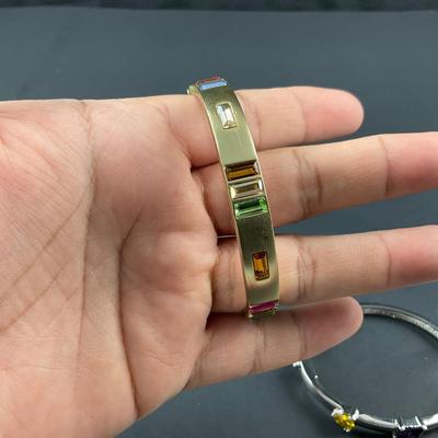 -174- COSTUME JEWELRY | Miscellaneous Bracelets