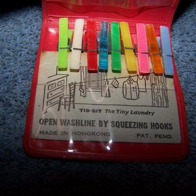 LOT 60 SPECIAL VINTAGE ADVERTISING ITEMS GE/FIRESTONE-SEWING KITS WYNNE