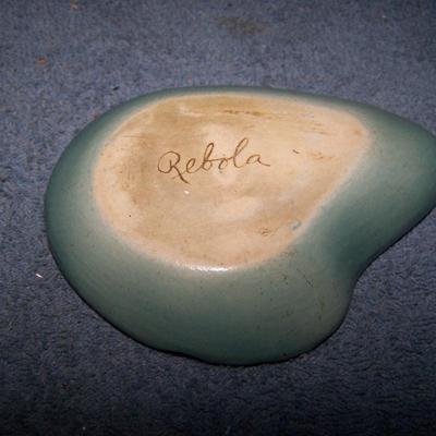 LOT 63 LOVELY POTTERY SEVERAL SIGNED