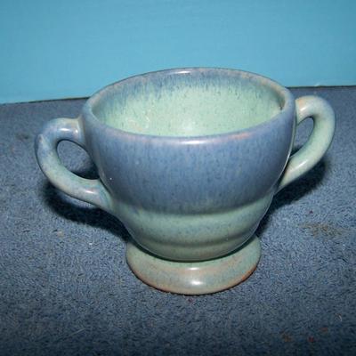 LOT 63 LOVELY POTTERY SEVERAL SIGNED