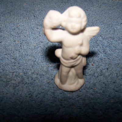 LOT 68 MID CENTURY MINI FIGURINES