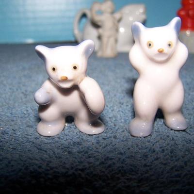 LOT 68 MID CENTURY MINI FIGURINES