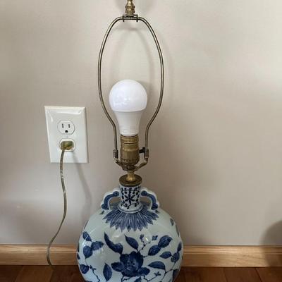 Chinese Vintage Vase Lamp-local pickup and shipping available