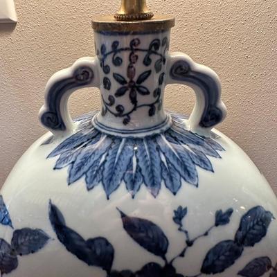 Chinese Vintage Vase Lamp-local pickup and shipping available