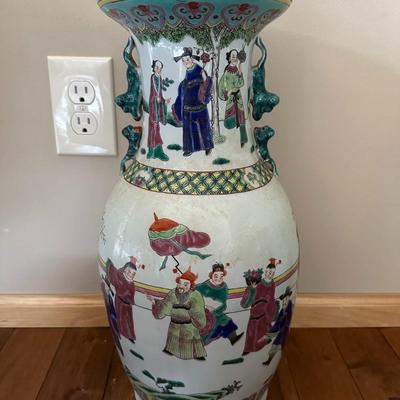 Very large Chinese Porcelain Vase-local pickup and shipping available