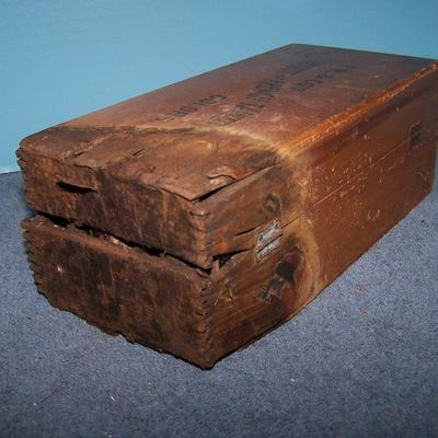 LOT 73 AMAZING VINTAGE FRENCH TAPESTRY COLORS & WOODEN BOX