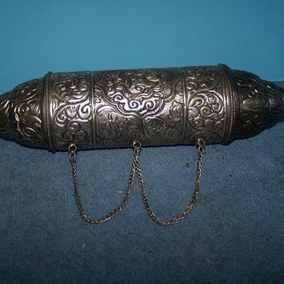 LOT 74 GORGEOUS VINTAGE TIN SCROLL HOLDER