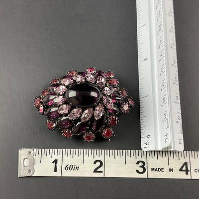 -181- SCHREINER NEW YORK| Purple Colored Brooch | Marked