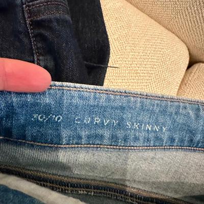 LOFT JEANS SIZE 30