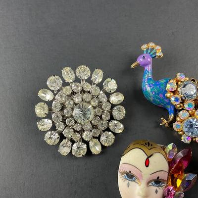 -185- BROOCH | Miscellaneous Multicolored Rhinestone Pins