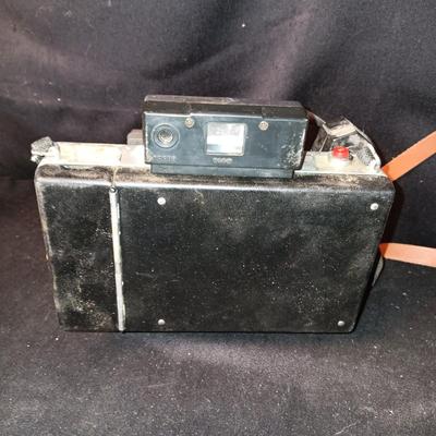 VINTAGE POLAROID 101 LAND CAMERA AND POLAROID J33 CAMERA