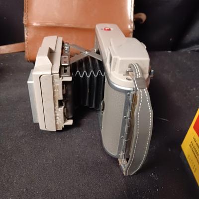 VINTAGE POLAROID 101 LAND CAMERA AND POLAROID J33 CAMERA