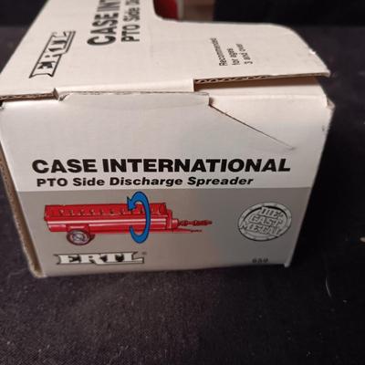 PINEWOOD DERBY KIT AND DESIGN/PATTERNS BOOK PLUS ERTL PTO SIDE DISCHARGE SPREADER