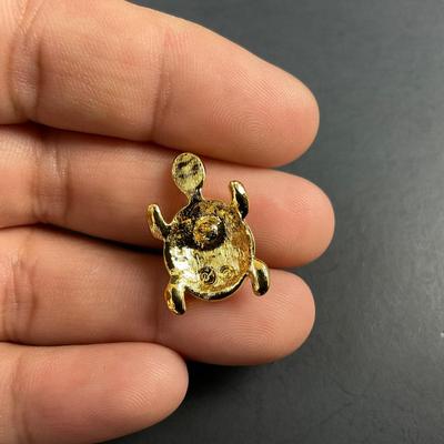 -189- SWAROVSKI | Crystal Turtle Lapel Pin | Marked