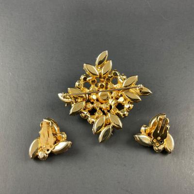 -191- DEMI KRAMER | Peacock Molded Glass Gold, Purple, Red, Rhinestone Pin & Earrings | Marked