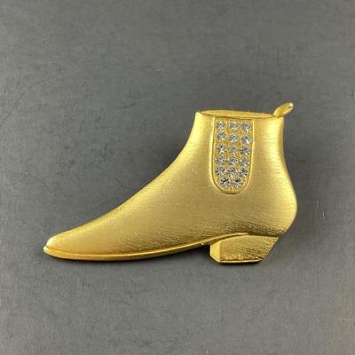 -196- JJ | Gold Tone Rhinestone Shoe Brooch | Marked