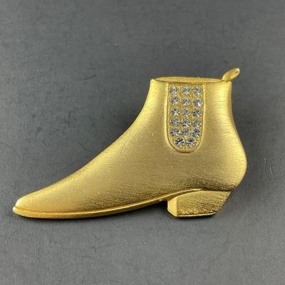 -196- JJ | Gold Tone Rhinestone Shoe Brooch | Marked