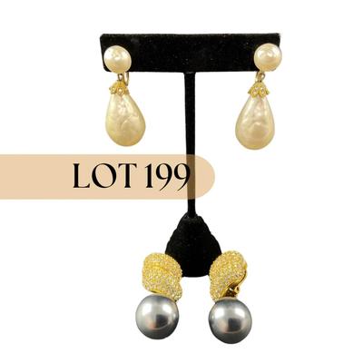-199- COSTUME JEWELRY | Richelieu Pearl Clip Earrings | Marked
