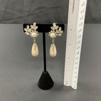 -200- CHRISTIAN DIOR | Germany Clip Pearl Earrings | Marked