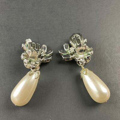-200- CHRISTIAN DIOR | Germany Clip Pearl Earrings | Marked