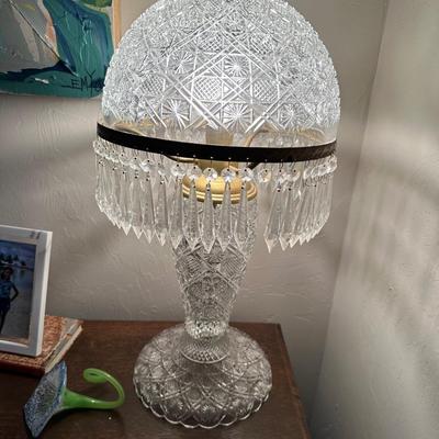 Beautiful Austrian Cut Crystal Lamp