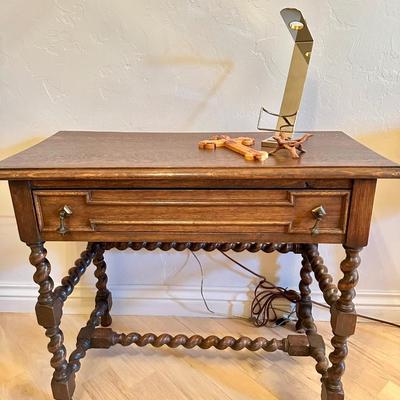 Entry Table with Barley Twist Legs