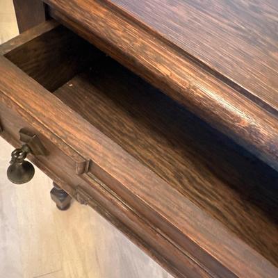 Entry Table with Barley Twist Legs