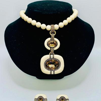 Heidi Daus "Super Chic" Crystal Enamel Cream/Amber Necklace & Earrings Rare