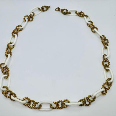 Miriam Haskell Lucite & Gilt 28" Vintage chain link Necklace