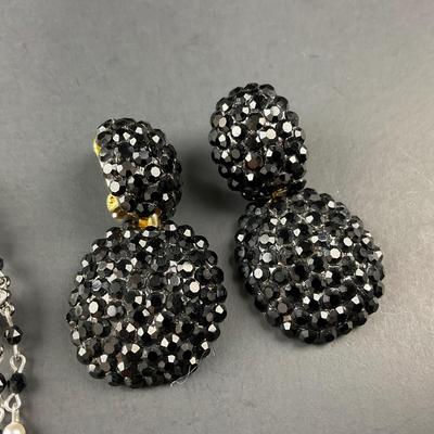 -206- SWAROVSKI | Black & White Clip Earrings