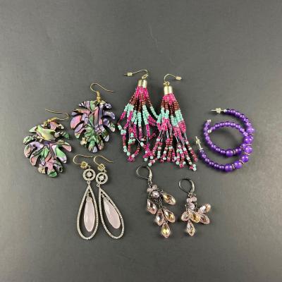 -213- COSTUME JEWELRY Miscellaneous Colorful Beaded Earrings