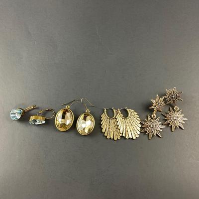 -217- COSTUME JEWELRY | Miscellaneous Gold Tone Earrings