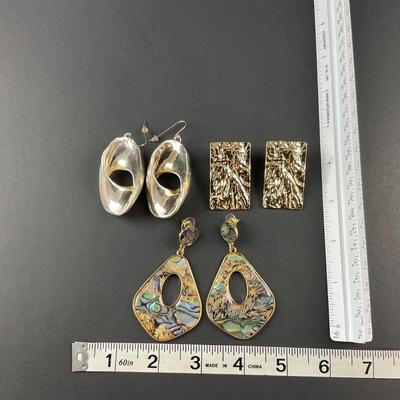 -224- COSTUME JEWELRY | Silver Tone Miscellaneous Earrings