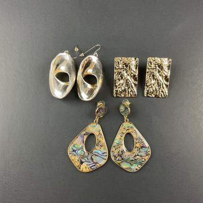 -224- COSTUME JEWELRY | Silver Tone Miscellaneous Earrings