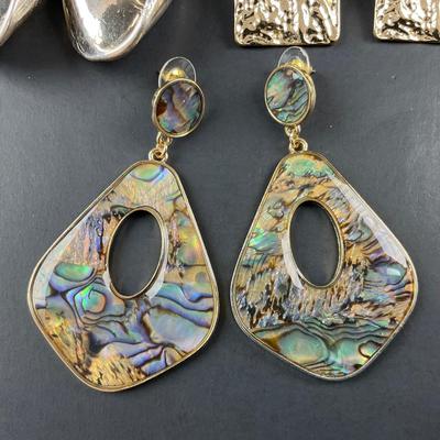 -224- COSTUME JEWELRY | Silver Tone Miscellaneous Earrings